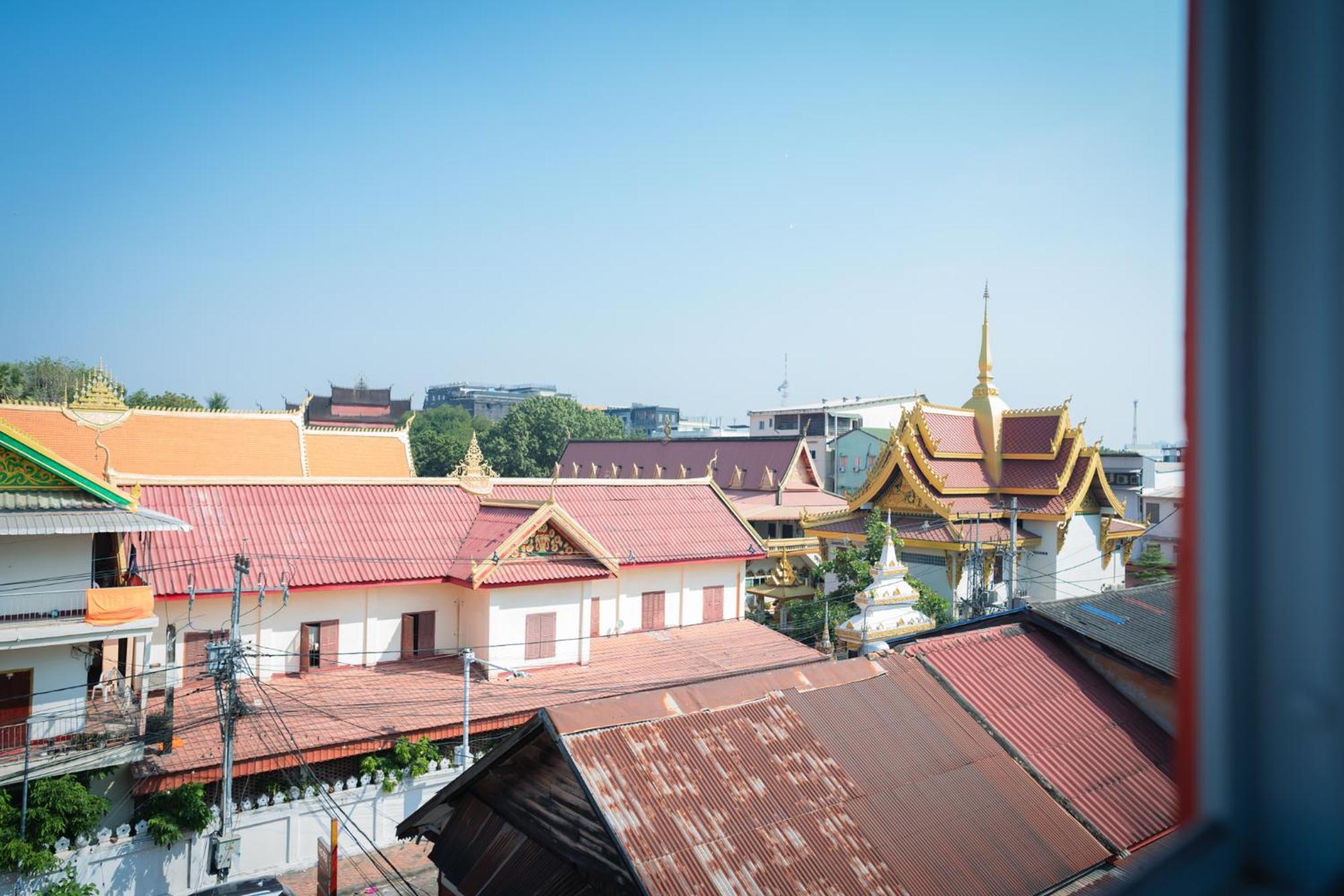 Vientiane Ruby Riverside Hotel Exterior foto